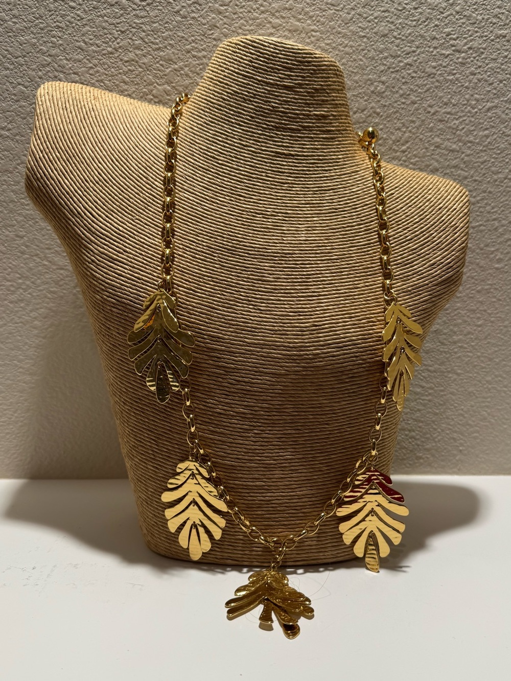 NWT Kate Spade A New Leaf Gold Statement Necklace
